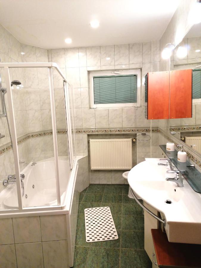 Diamond Apartments بوخارست المظهر الخارجي الصورة